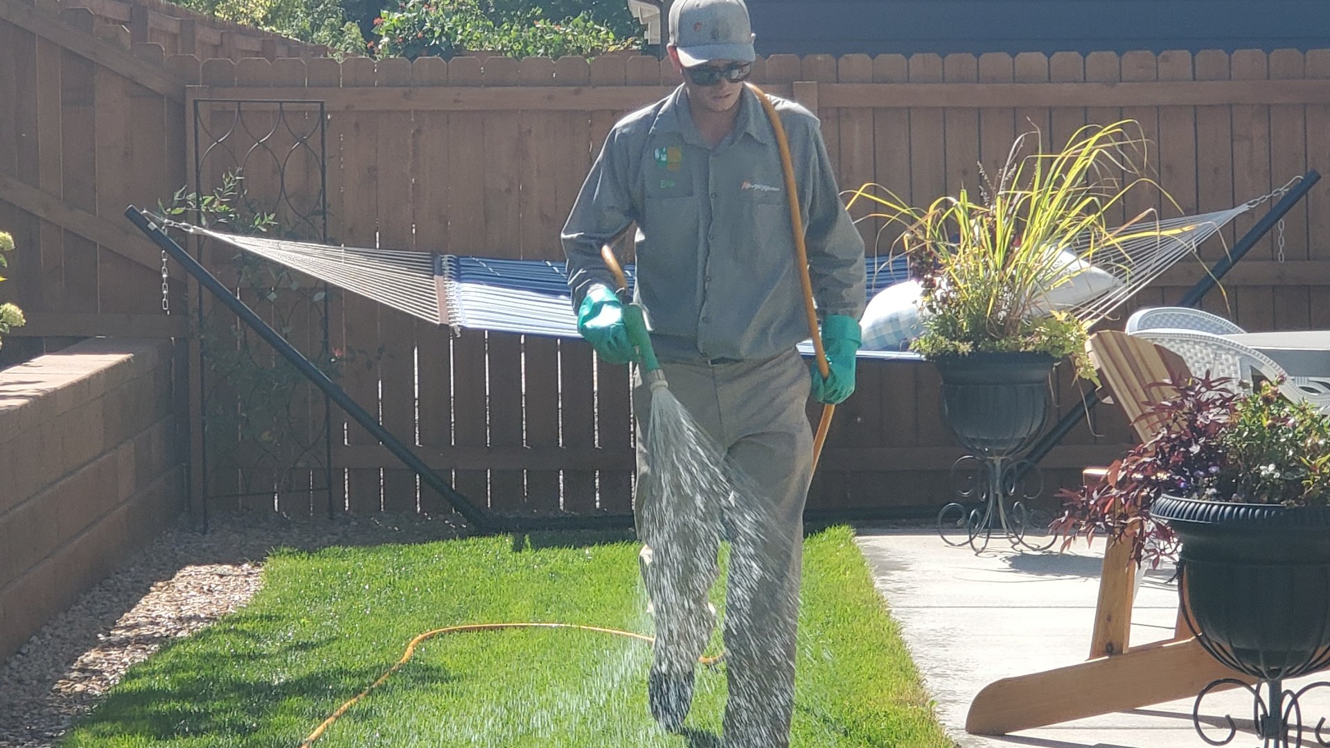 should-i-be-fertilizing-my-lawn-in-the-fall-mesa-turf-masters